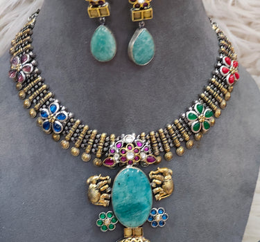 Kundan Fusion Natural Stone Necklace Set